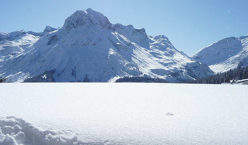 Sun skiing, Lech am Arlberg